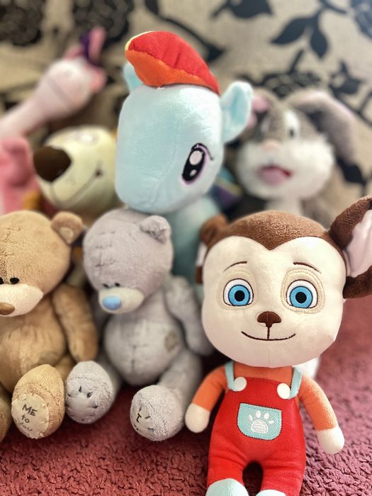 Пакет игрушек малыш, пеппа, пони и тд