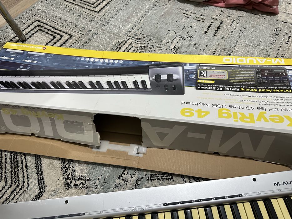 Клавиш M audio