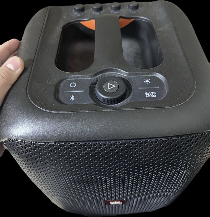 Блутуз колонка Jbl