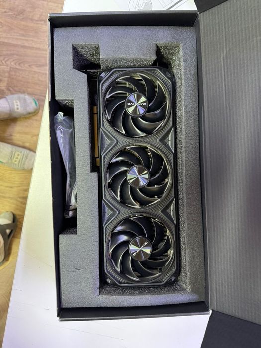 Gainward RTX 4080 super Panther OC