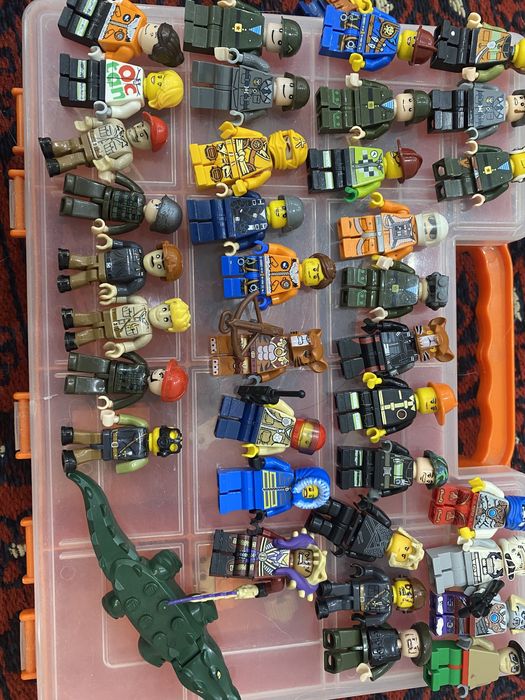 Конструкторы Лего россыпью !