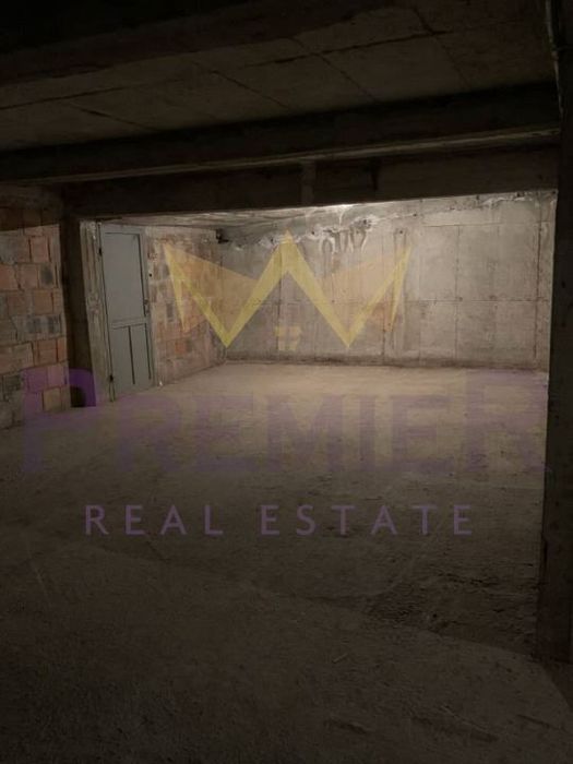 Подземни паркоместа в ж.к Братя Миладинови - Бургас