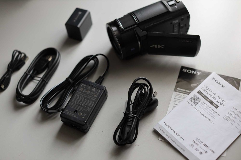 4К камера Sony FDR-AX43A