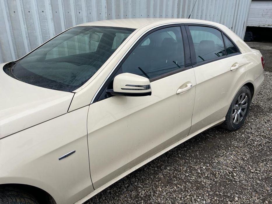 Dezmembrări Mercedes E class 212, 2012 motor 2.2 euro 5