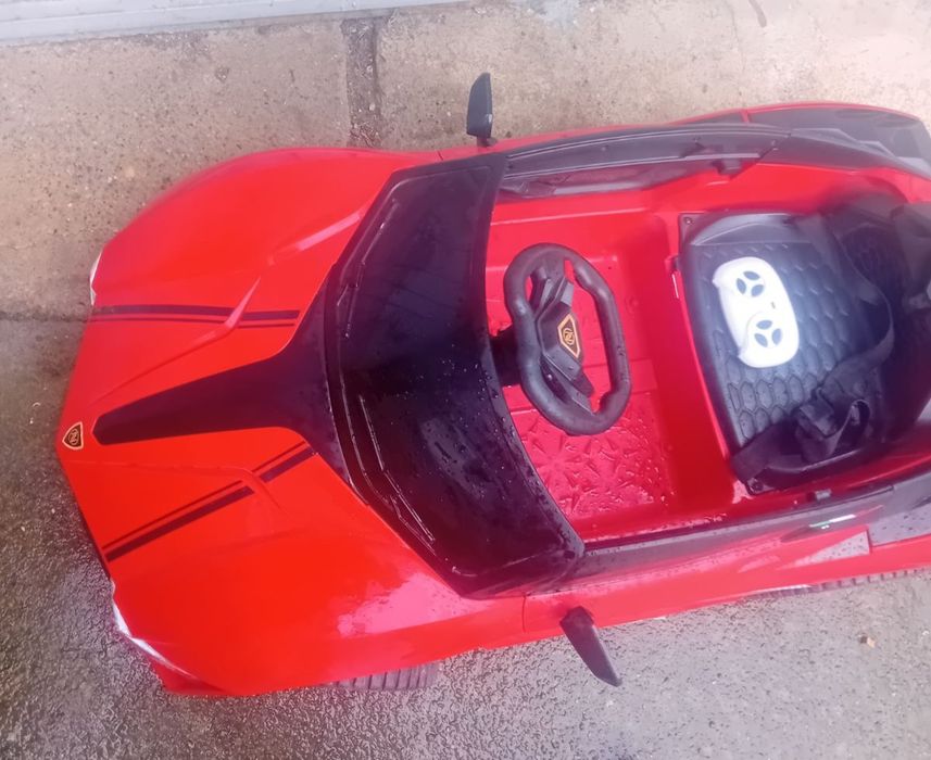 Детска кола с акумулатор