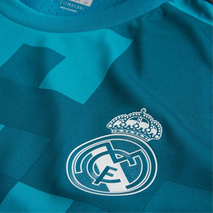 Гостевая форма Real Madrid Размер L