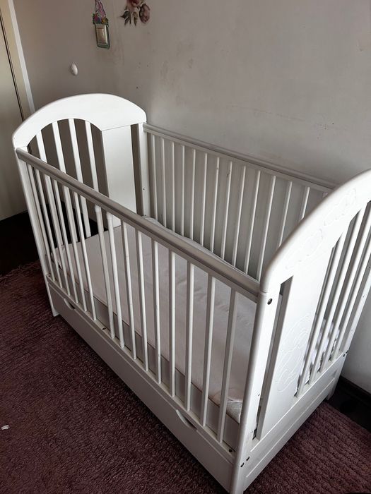 Подарявам бебешка кошара