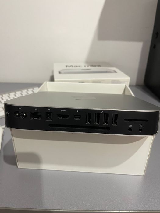 Mac mini 500gb tastatura si maus