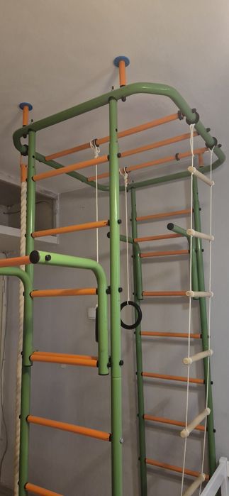 Продам шведскую стенку