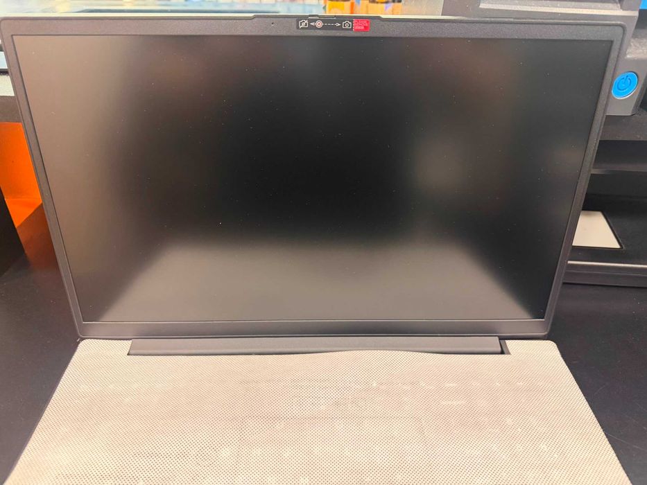 Hope Amanet P5 - Laptop Lenovo V15 G4 // 256GB - 8GB //
