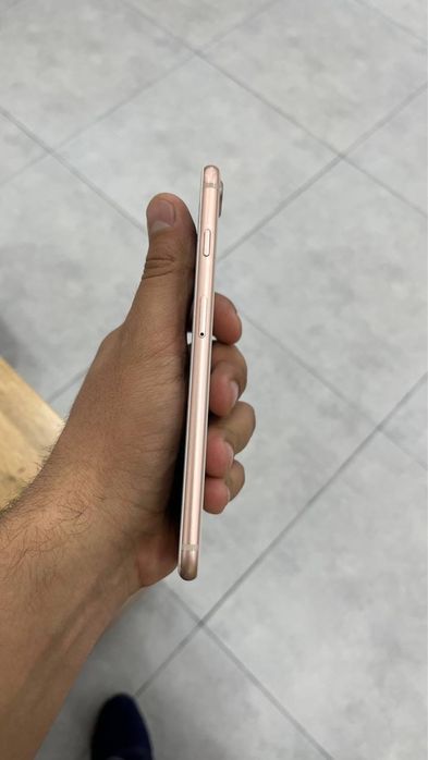 iphone 8 + ideal