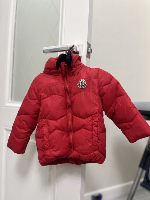 Демисезонная  детская  куртка