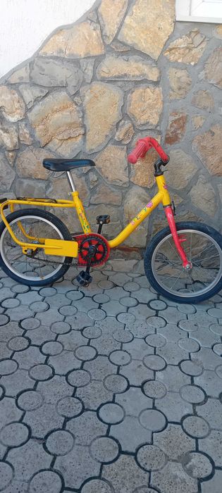 Bicicletă si Trotineta copii.