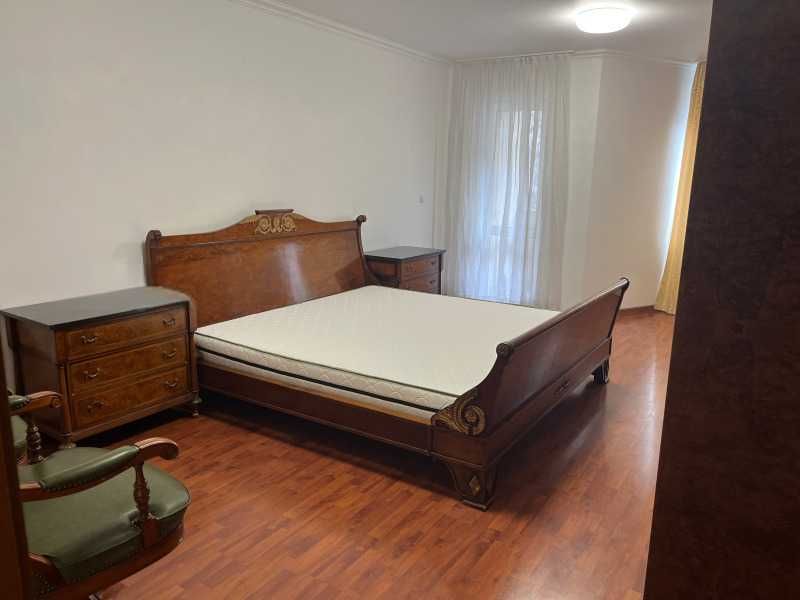 Дава се под наем Тристаен апартамент в София, Стрелбище - 120 кв.м за 816 € - Снимка #5