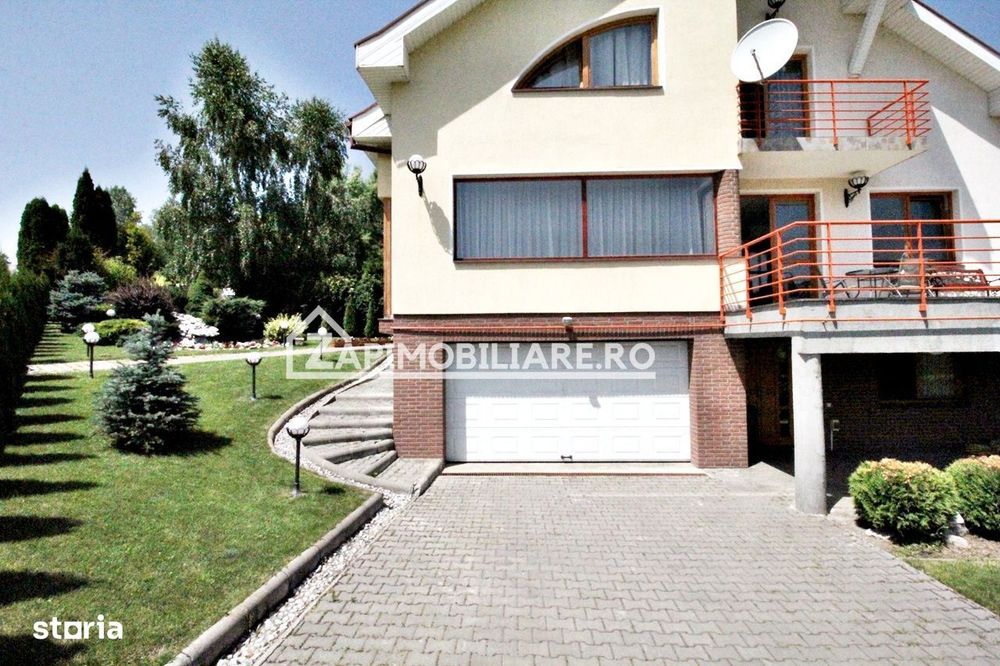 Casă 4 camere 220mp.utili 800 mp.teren cartier Orizont Livez