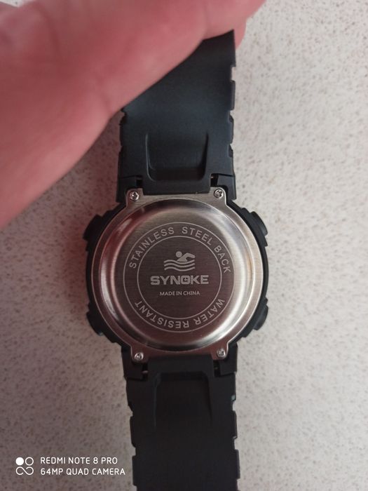 Часовник водоустойчив