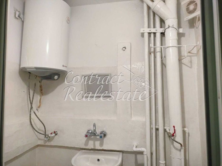 Дава се под наем Двустаен апартамент в Варна, Аспарухово - 45 кв.м за 280.5 € - Снимка #2