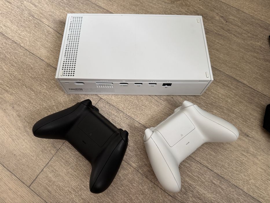 Продам Xbox series S / 512Gb