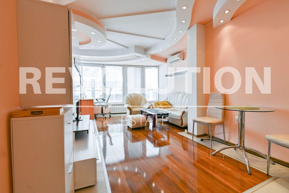 Дава се под наем Двустаен апартамент в София, Зона Б-18 - 70 кв.м за 598.23 € - Снимка #2