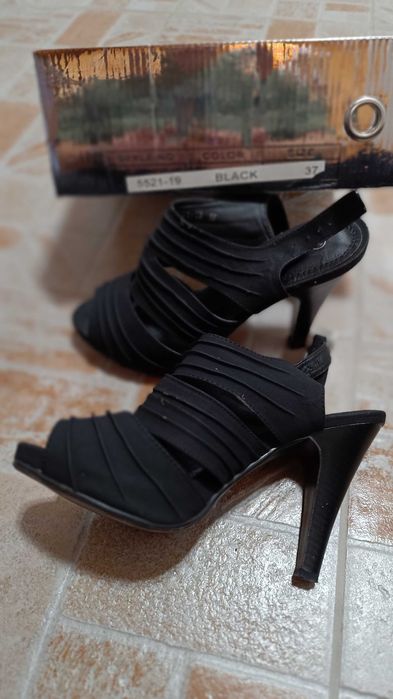 Дамски обувки - нови