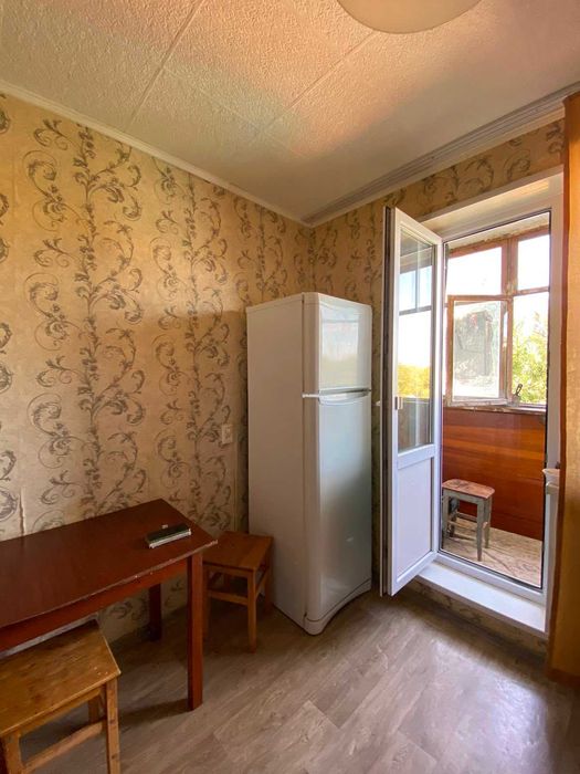 Продам 2 к квартиру в центре без ремонта