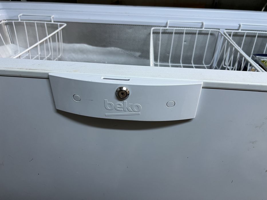 Lada frigorifica Beko 350L