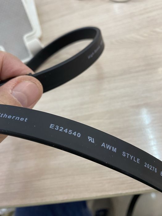 кабель HDMi новый 3 м