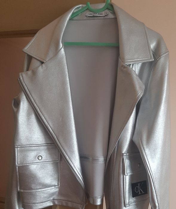 Детско  яке  Calvin Klein !