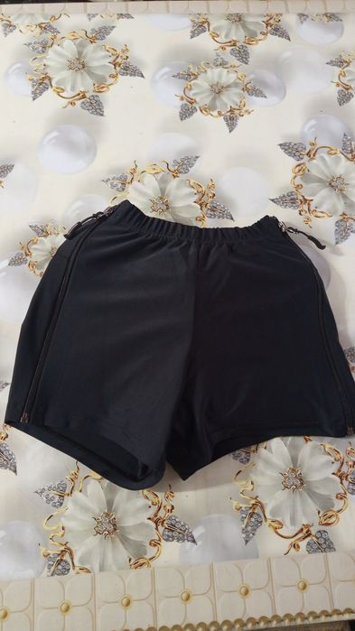 Защитные шорты для фигурного катания