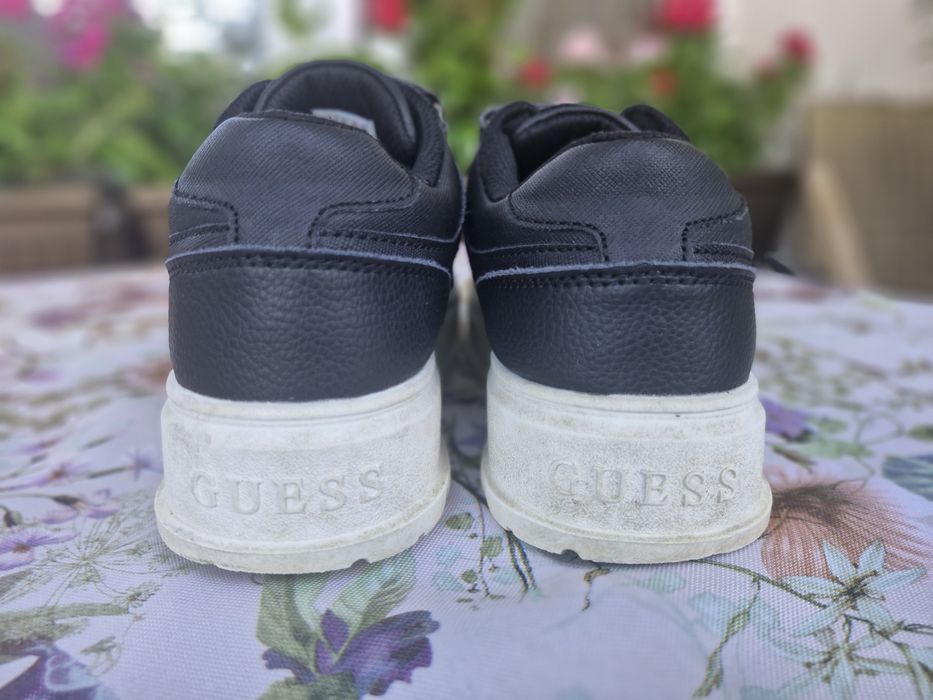 GUESS детски кецове