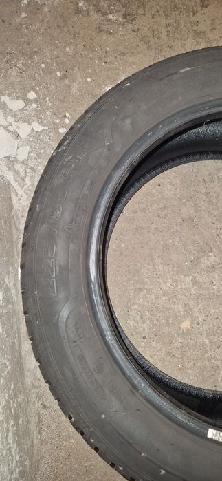 Почти нова гума.