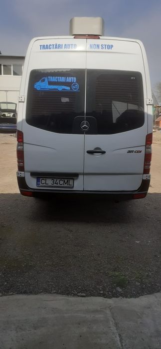 Vând microbuze Mercedes Sprinter 8+1