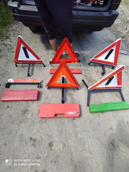 Продам знак аварийной остановки, аварийный, оригинал немецкий