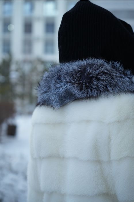 Продам норковую шубу