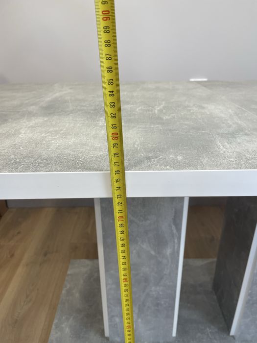 Маса за трапезария/кухня