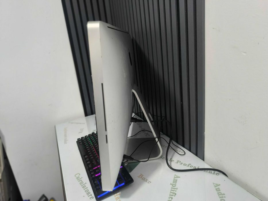 Apple iMac 27 inch Mid 2011 Windows 10 Pro Dual Core 3,06