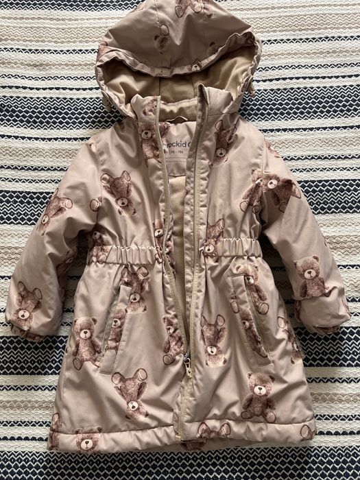 Демисезонная  куртка для девочки