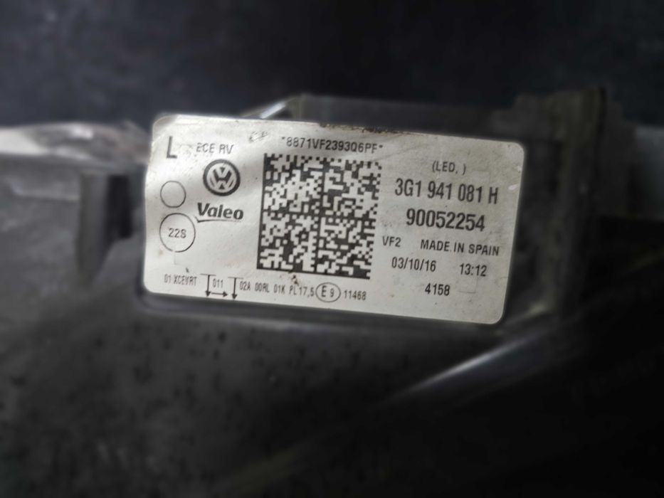 Ляв фар за VW Passat B8 lqv far пасат б8