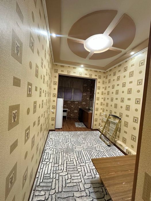 Ижарага берилади 1-2 хона килинган гарден хаусда  жойлашган