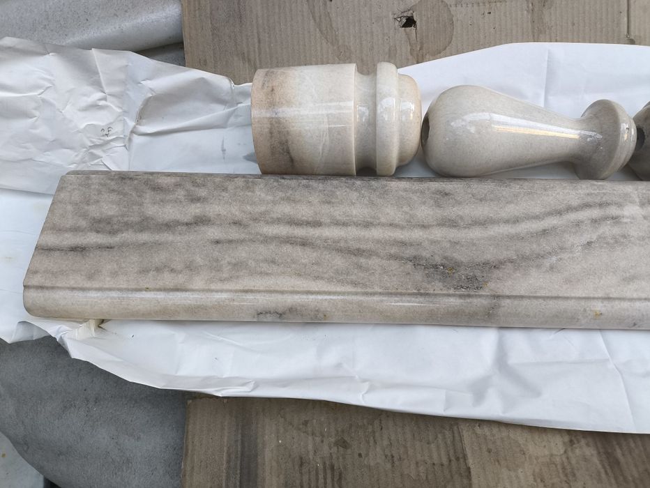 Продаются балясины и перила из мрамора