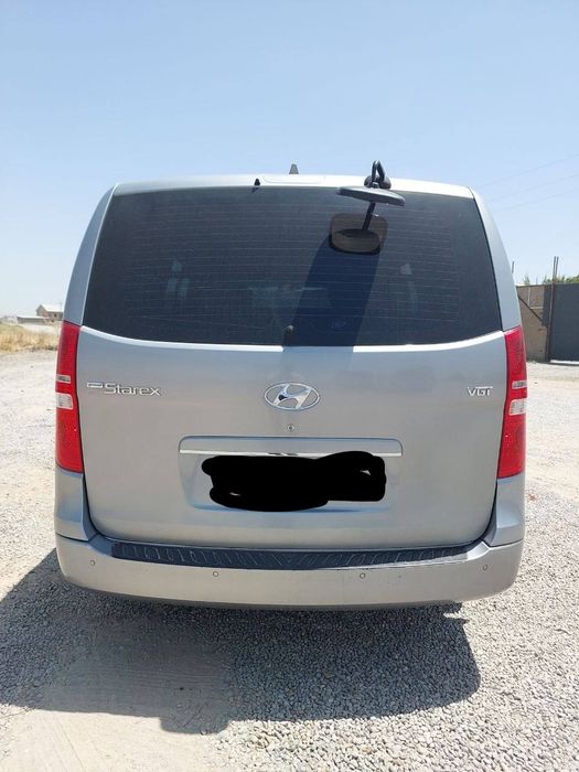 Hyundai srochno sotiladi