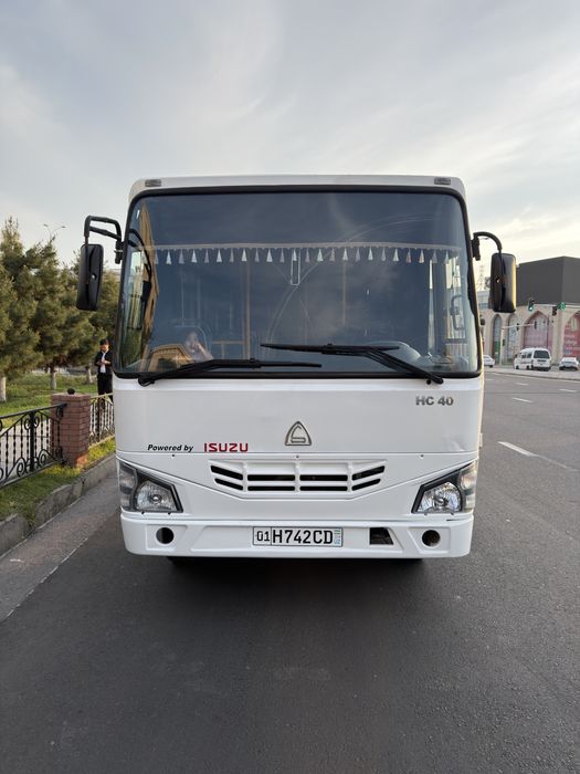 Isuzu sotiladi 2016. Avtobus