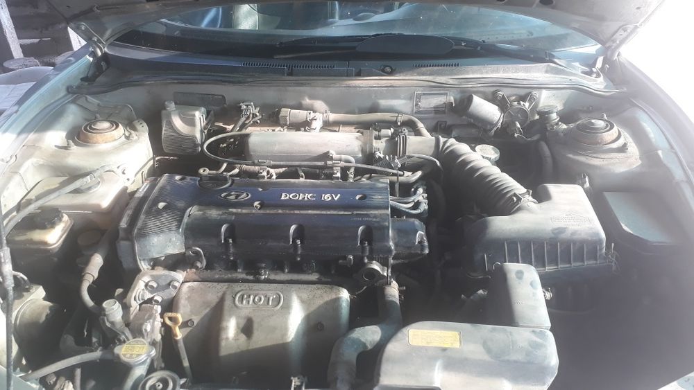 Hyundai Coupe 1.6i на части