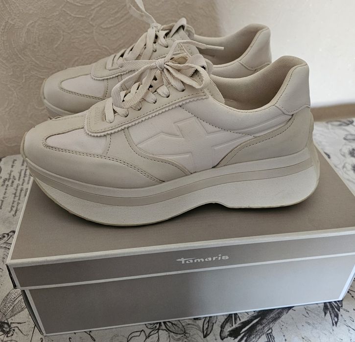 Кеды, кроссовки женские размер 40