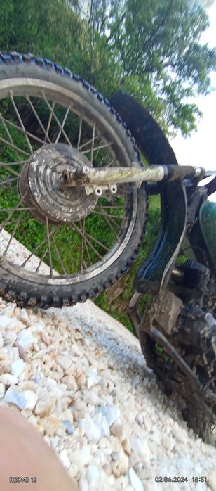 Продам мотоцикл 200куб