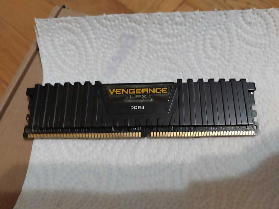 16GB 3200Mhz CL16 - DDR4 рам памет