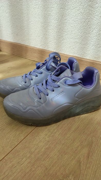 Adidași fete nr 34-35