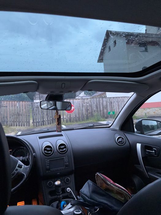 Vând Nissan Qashqai super preț