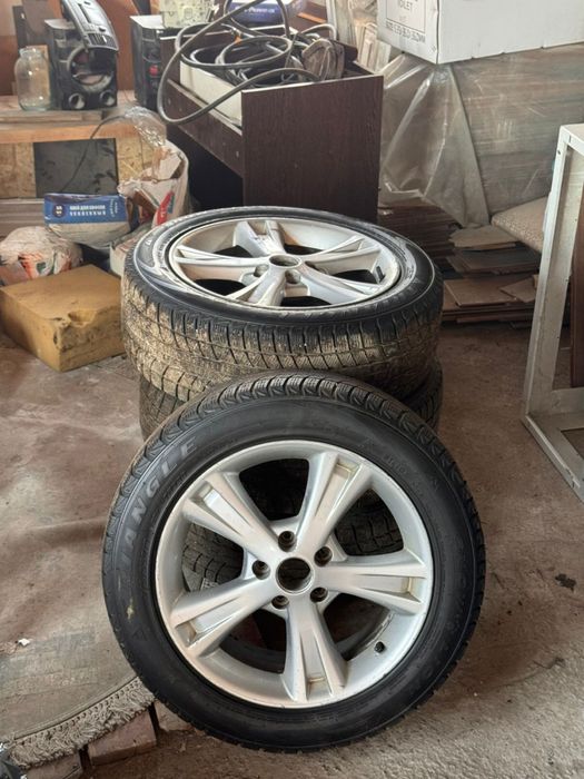 Диски с зимними шинами от камри