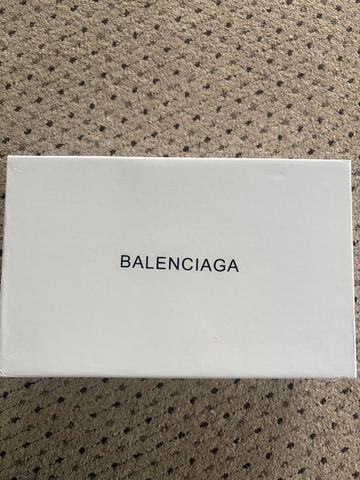 adidasi balenciaga arena low